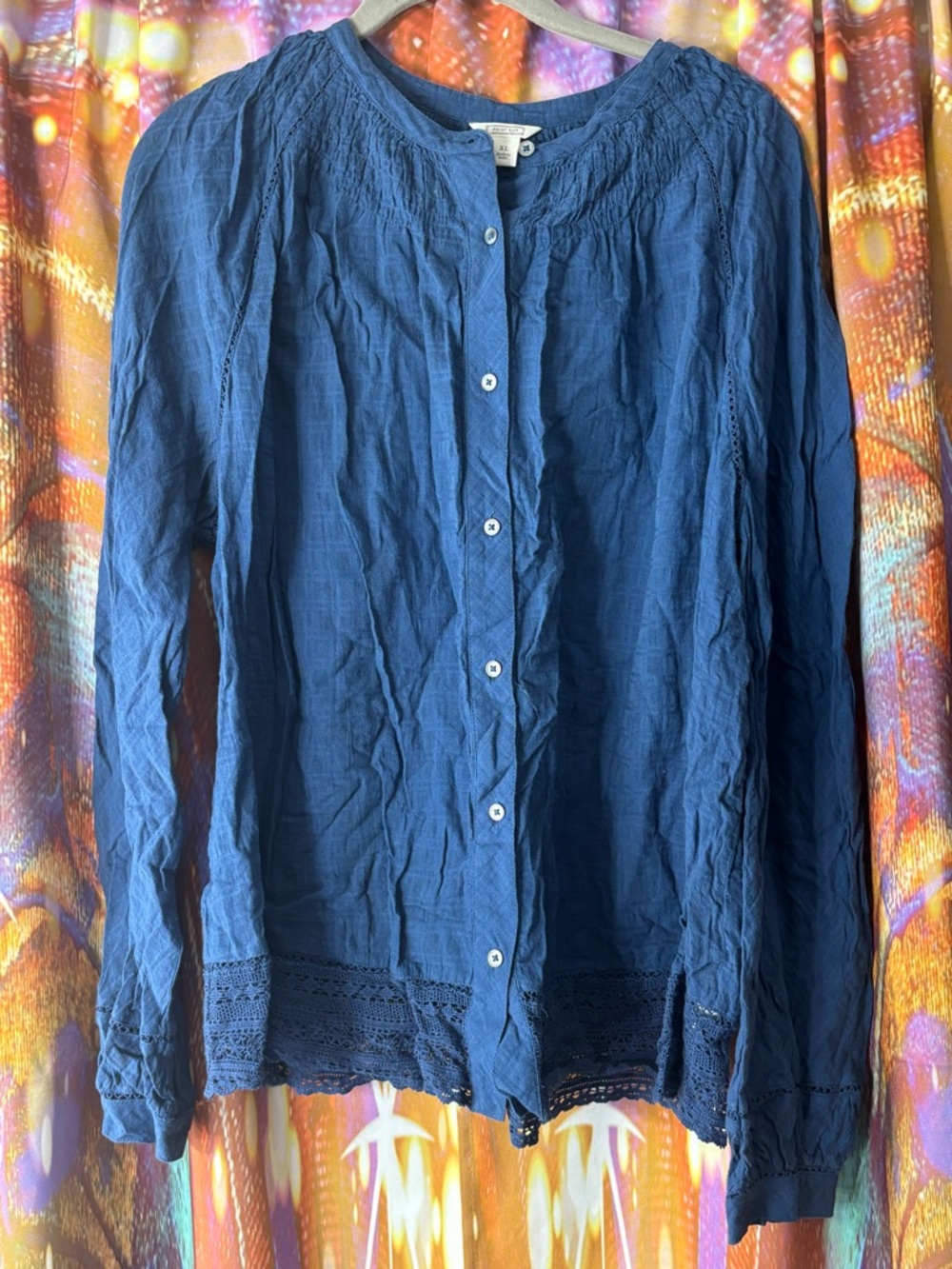 Point Sur J. Crew Button Up Peasant Top with Lace Detail ✨